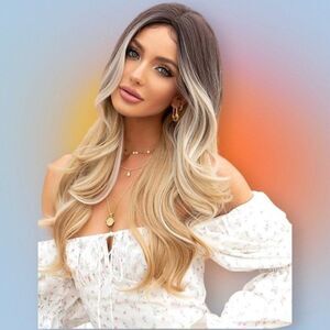 Long Curly Synthetic Wig Brown Blonde Ombre – 23.5” – NEW in Package